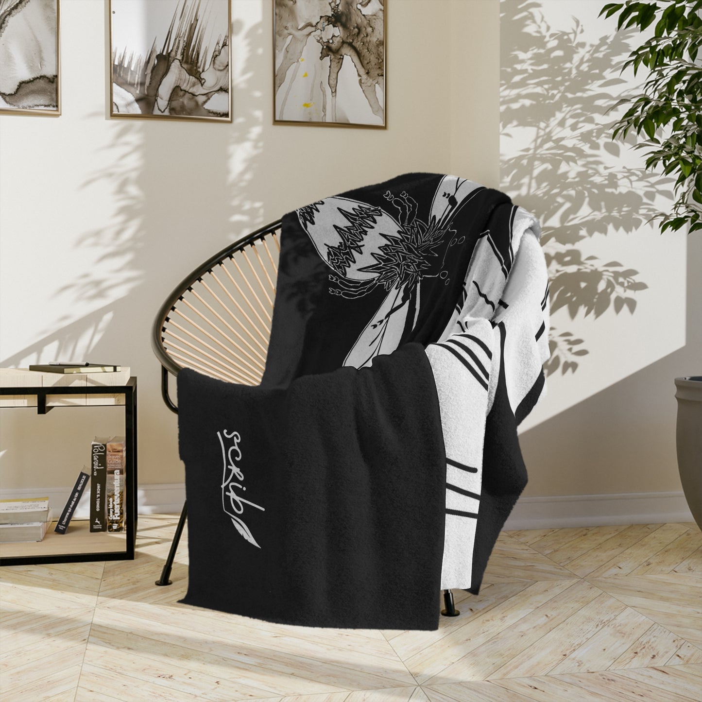 Velveteen Minky Blanket - B&W Bee Flower Design
