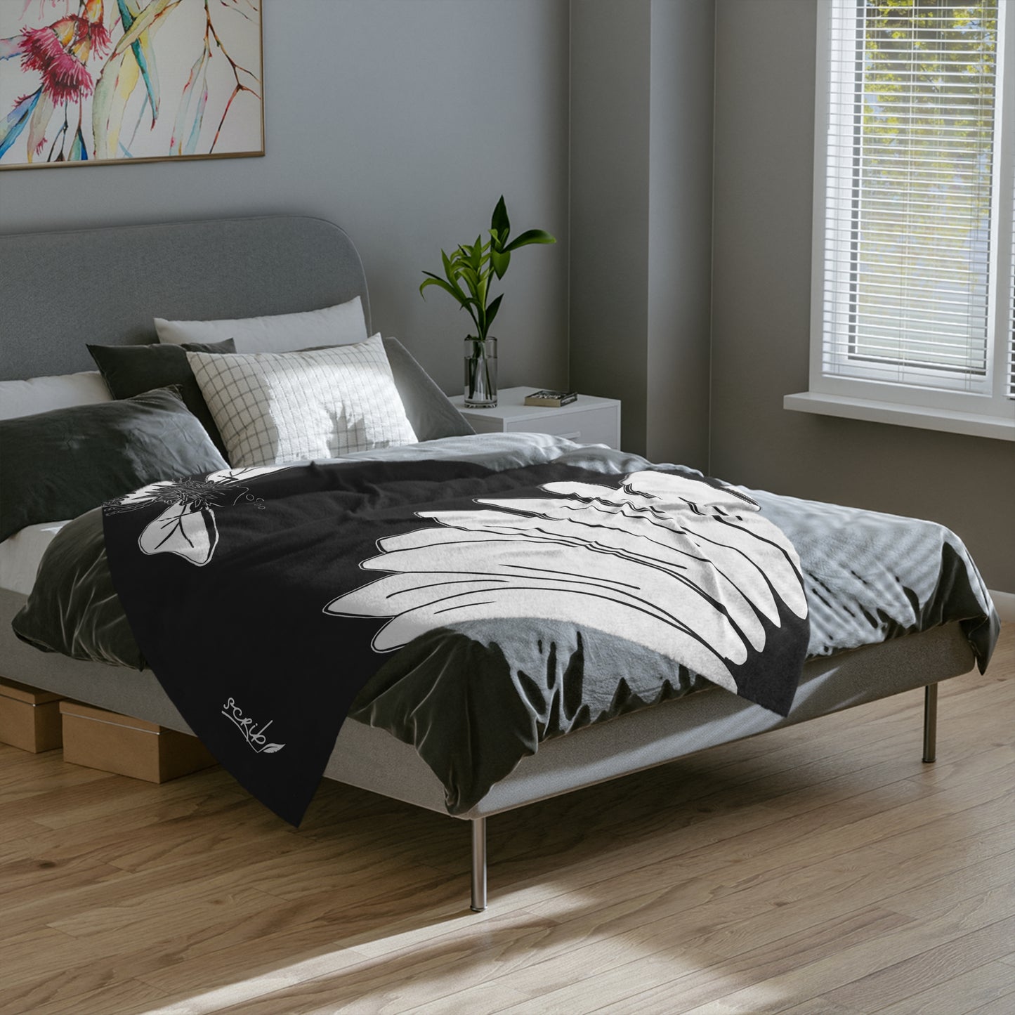 Velveteen Minky Blanket - B&W Bee Flower Design